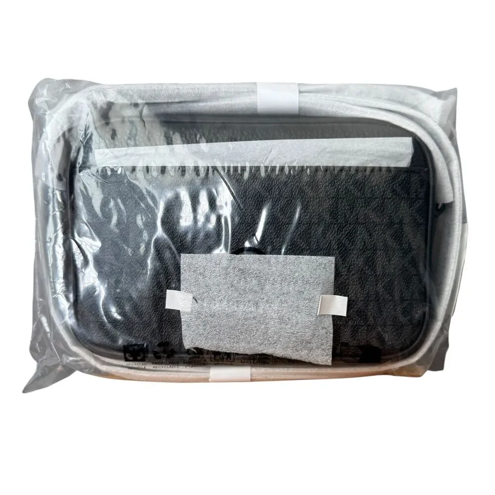 Michael Kors Jet Set Travel Small Logo Camera Crossbody Bag Black NEW Sealed